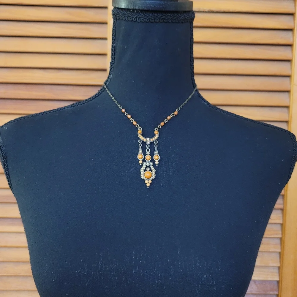 EUC Avenue Women's Vintage Tribal Beaded Necklace - Picture 1 of 9